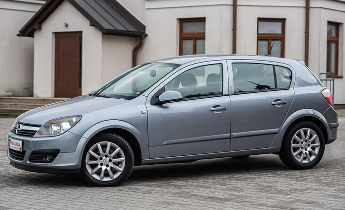 Opel Astra cena 15900 przebieg: 201211, rok produkcji 2006 z Hajnówka małe 352